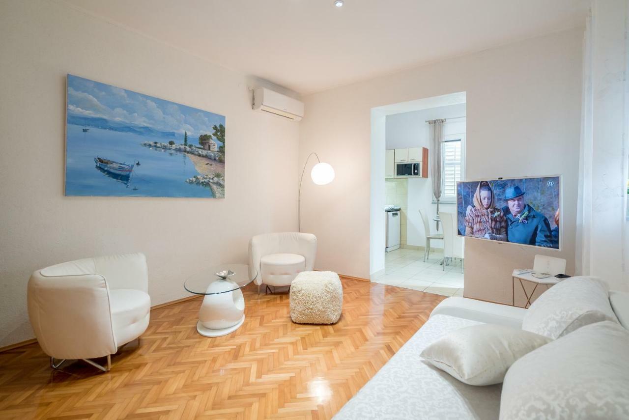 Adam Apartments Stobreč Dış mekan fotoğraf